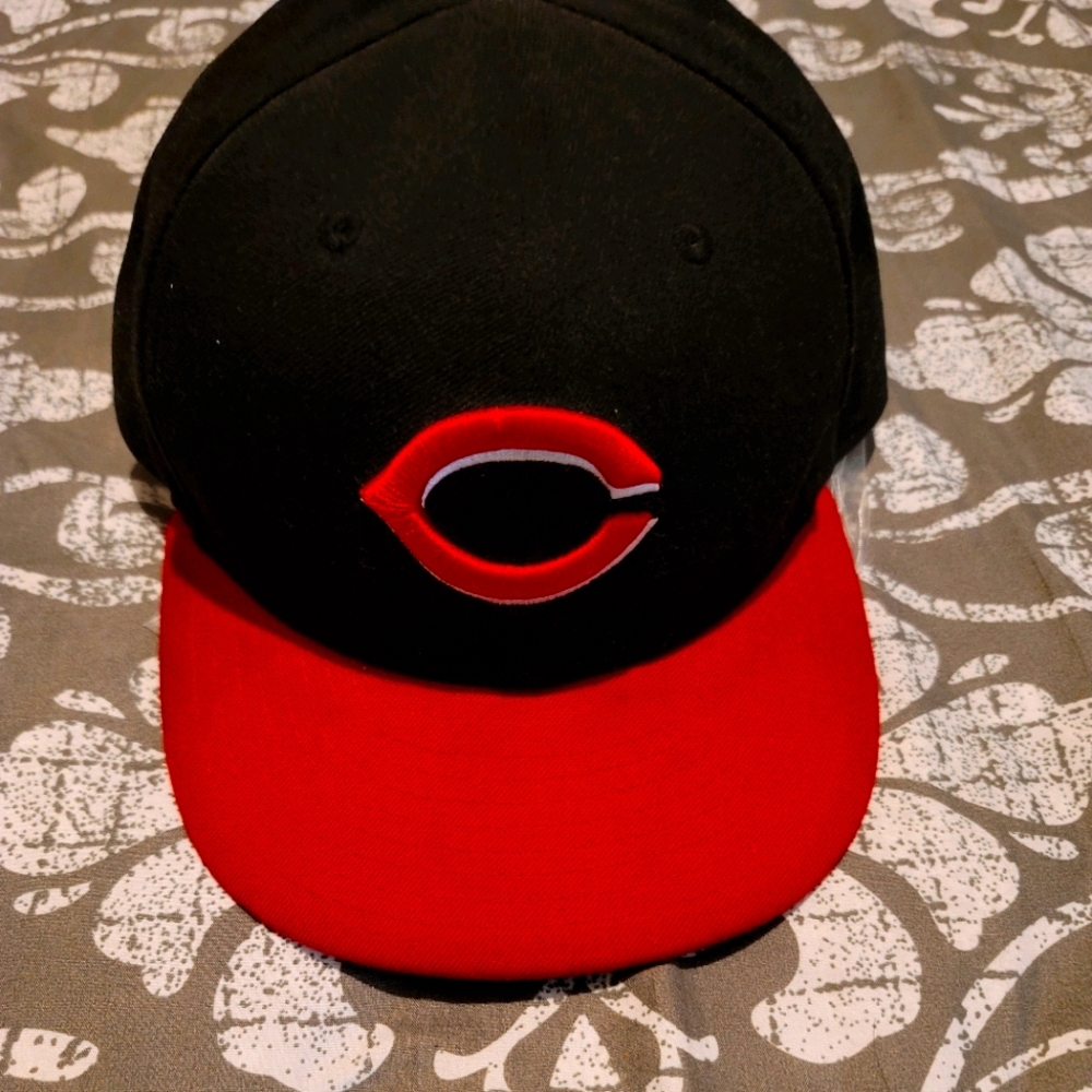 Mens Baseball Cap ⚾️ Gently Worn